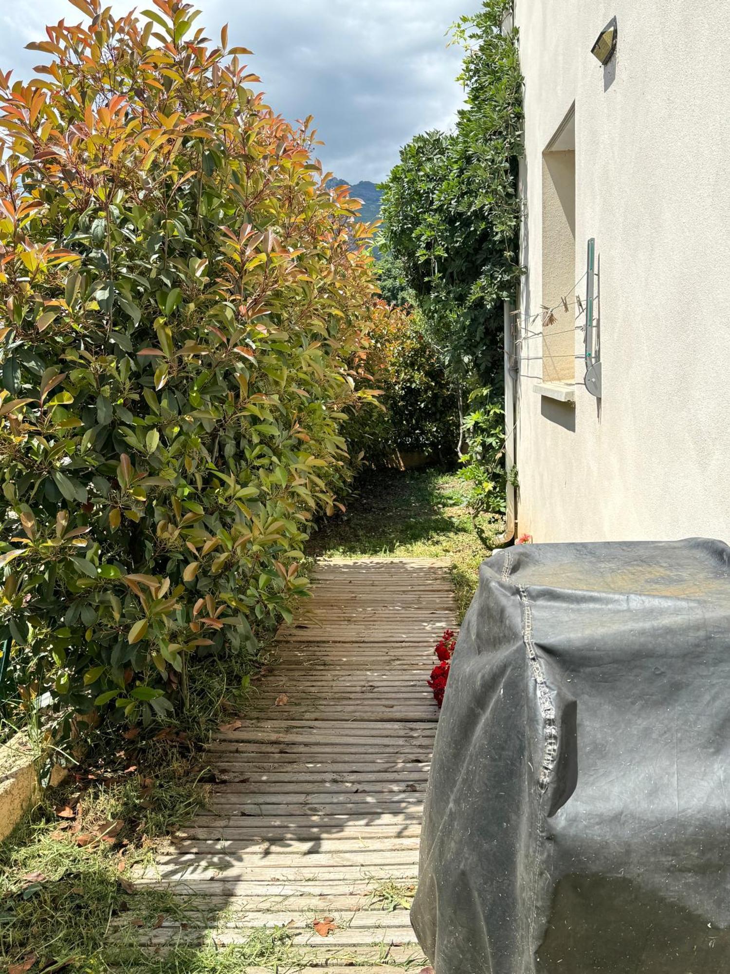 Jolie Maison Borgo Trois Chambres Trois Salles De Bain Екстер'єр фото